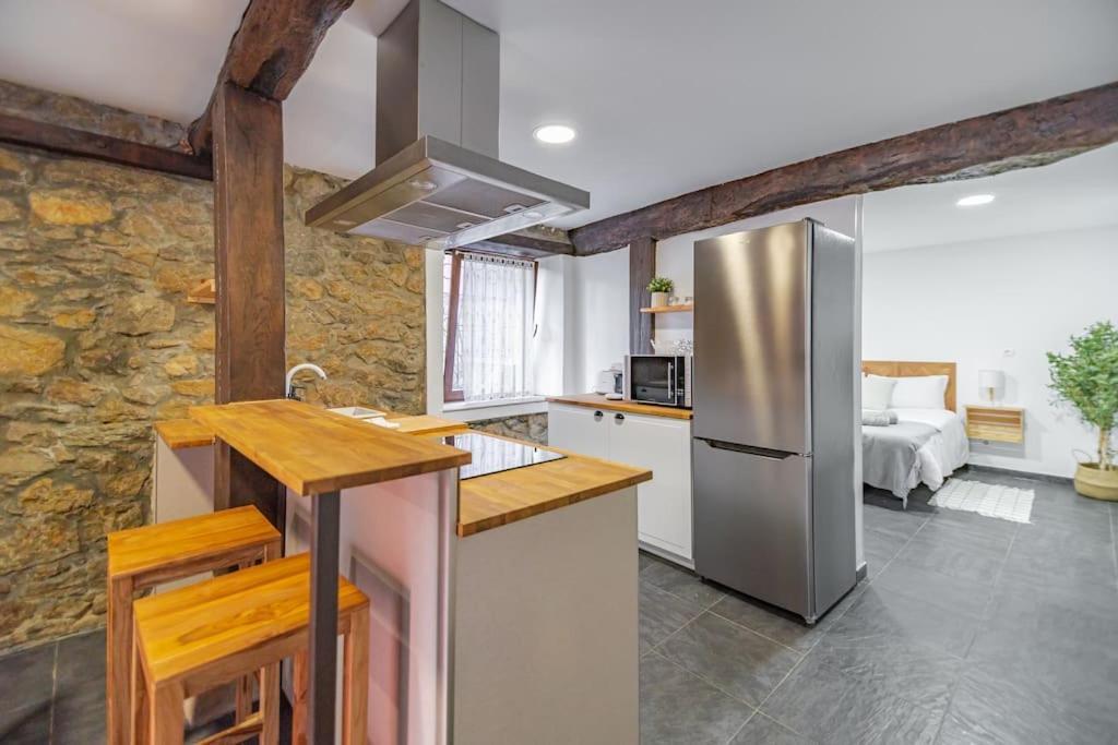 Precioso Piso Estilo Rustico A 10 Min De Santander Apartment Camargo Bagian luar foto