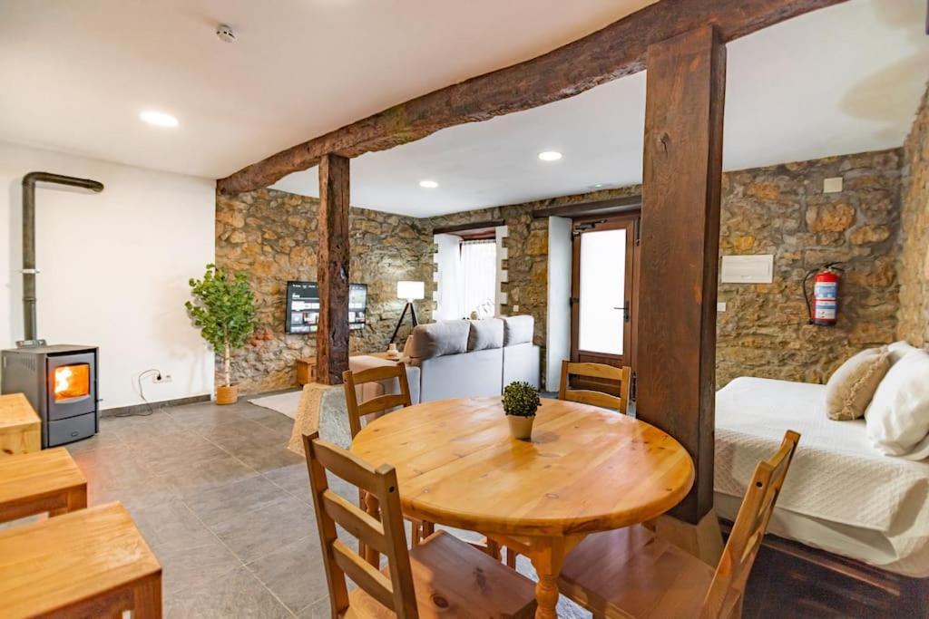 Precioso Piso Estilo Rustico A 10 Min De Santander Apartment Camargo Bagian luar foto